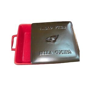 Bella Cucina Red Square Casserole Dish with Rooster lid Stoneware 9 in x 9 in
